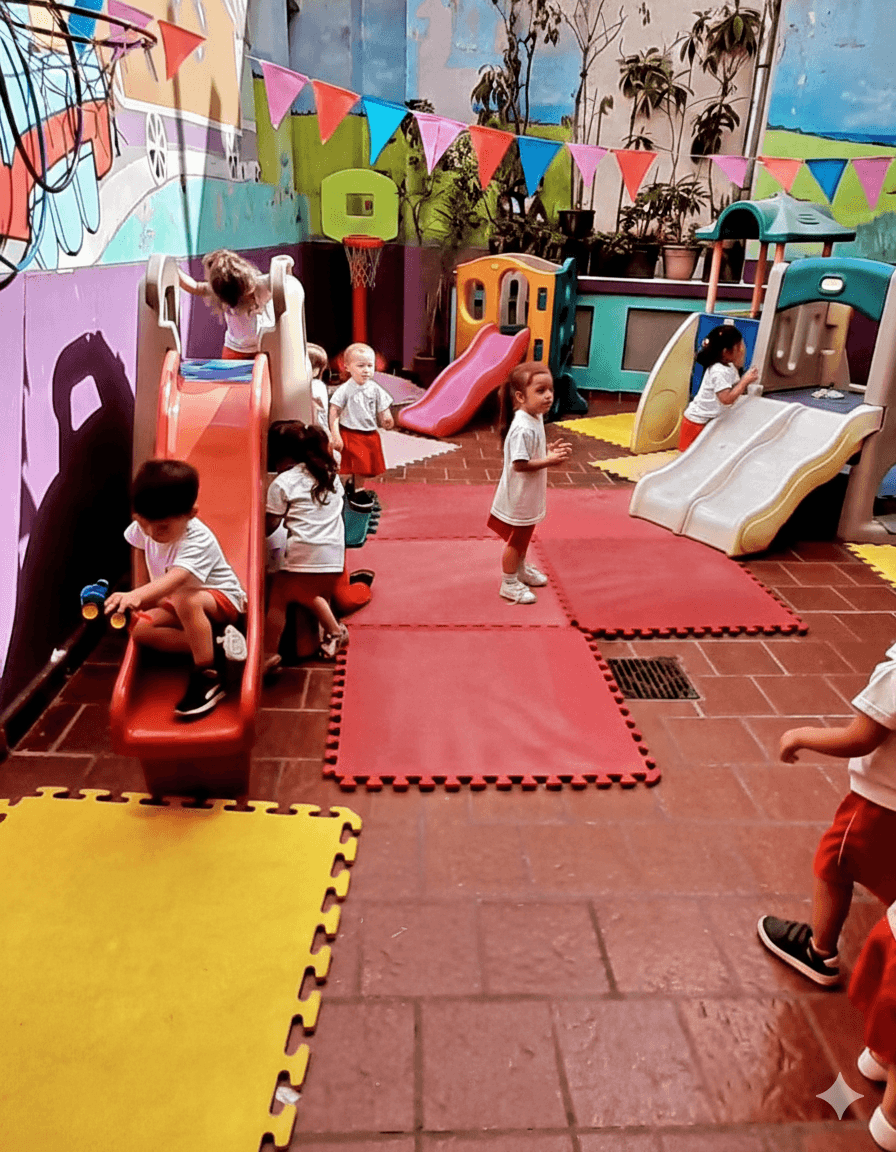 Patio Exterior - Jardín de Infantes Osito Mimoso